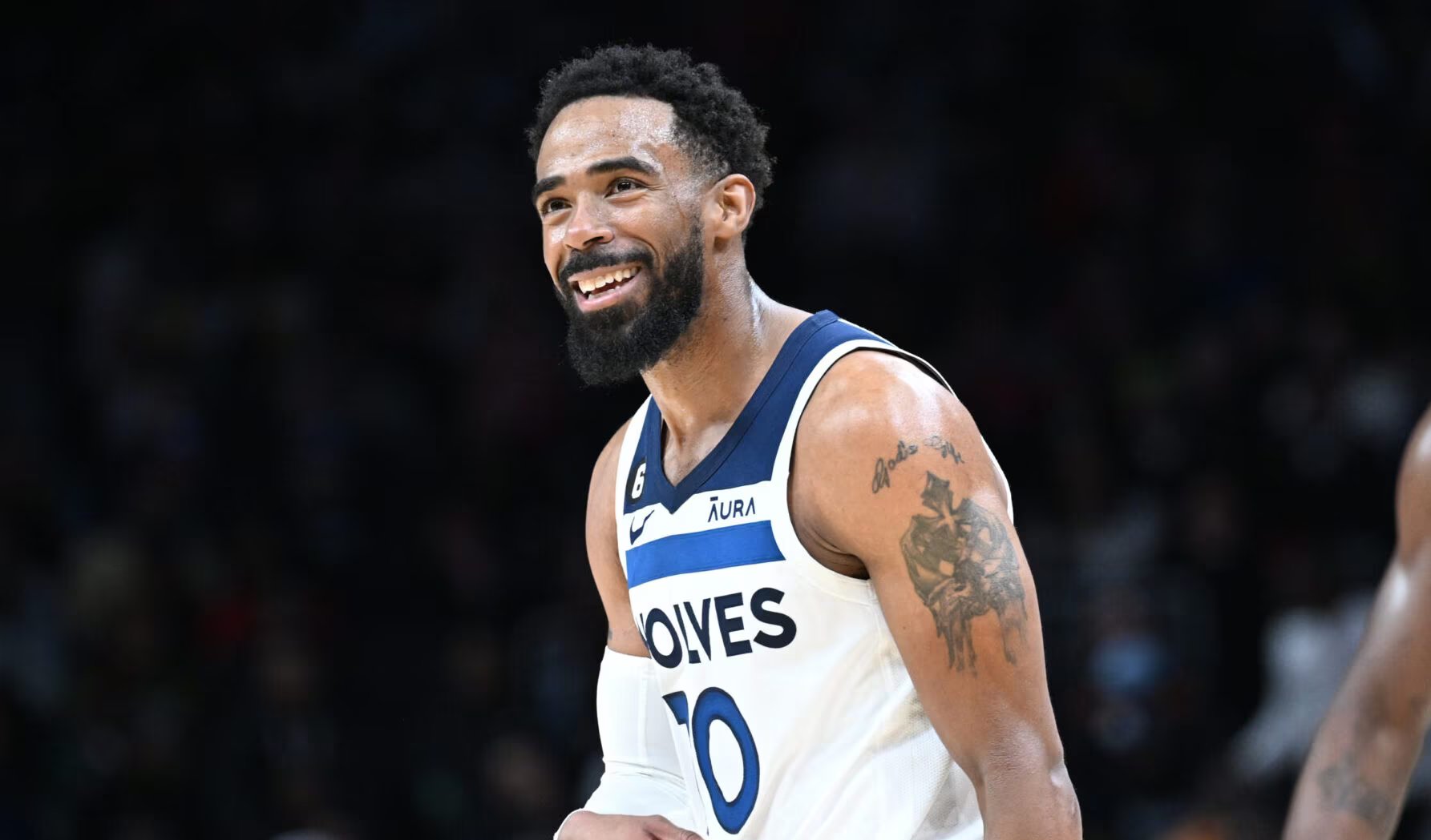 Mike Conley wins 2022-23 NBA Sportsmanship award | NBA.com Philippines